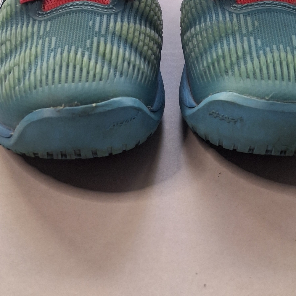 Asics - Picture 3 of 13